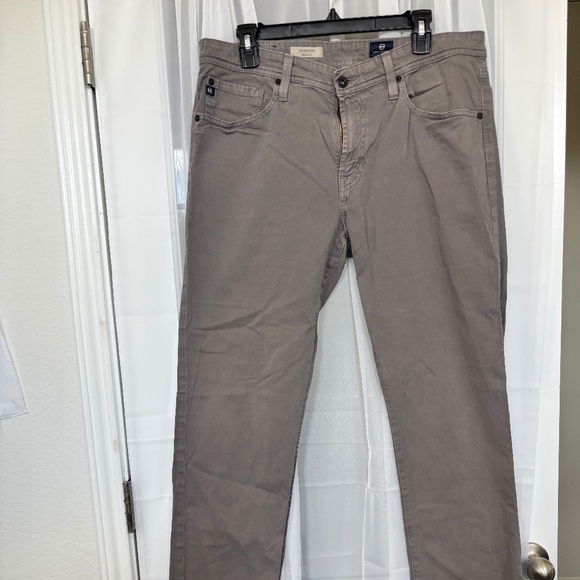 Men's AG The Graduate Tailored Leg pant in light gray - Picture 1 of 4